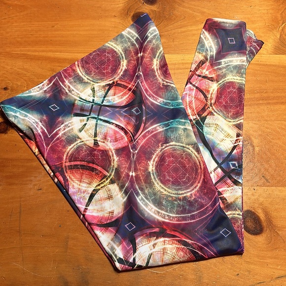 Blackmilk Marvel Doctor Strange HWMF Leggings L - Picture 7 of 7